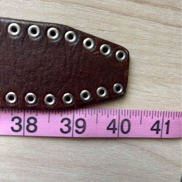 Vintage Leather Island Brown Belt - Picture 5 of 7